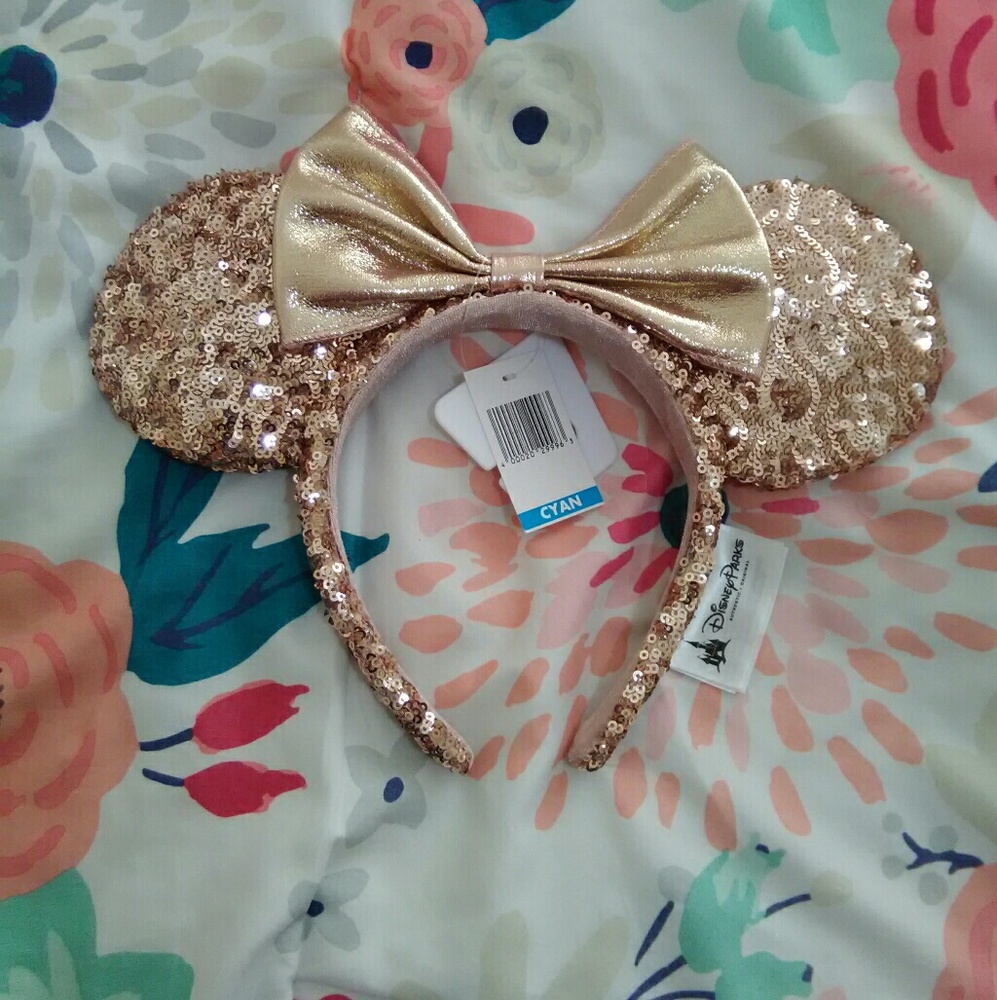 LOWEST! NWT Authentic Disney Parks Rose Gold Ears